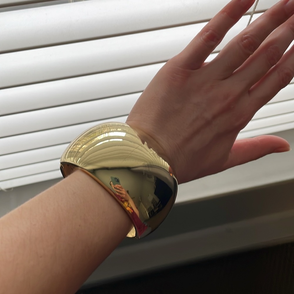 Shiny Gold Statement Clasp Bangle Bracelet With Bent Spring Opening